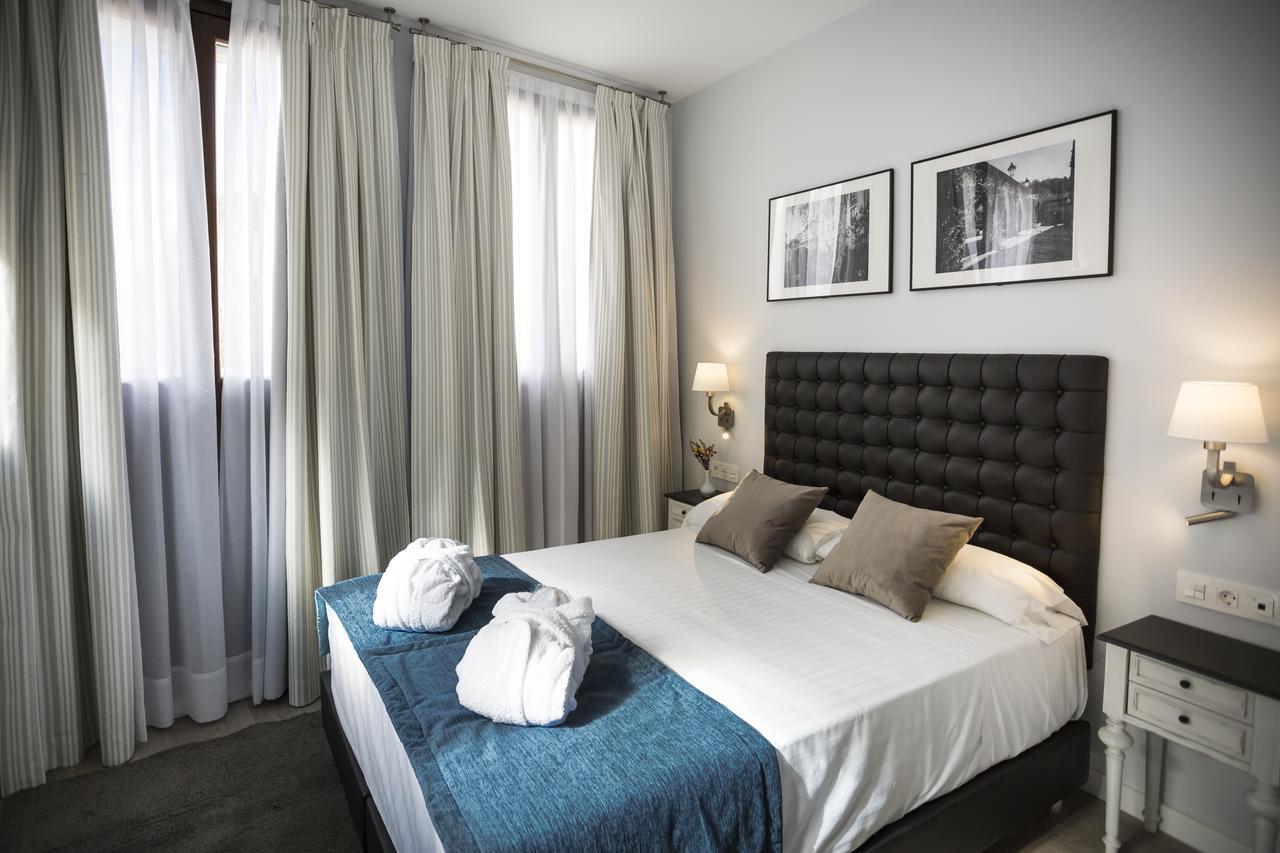 La Casa De La Trinidad Suites Гранада Екстериор снимка
